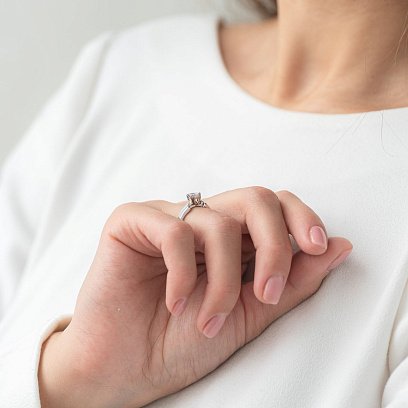 Золота заручальна каблучка з фіанітом к06171 №4