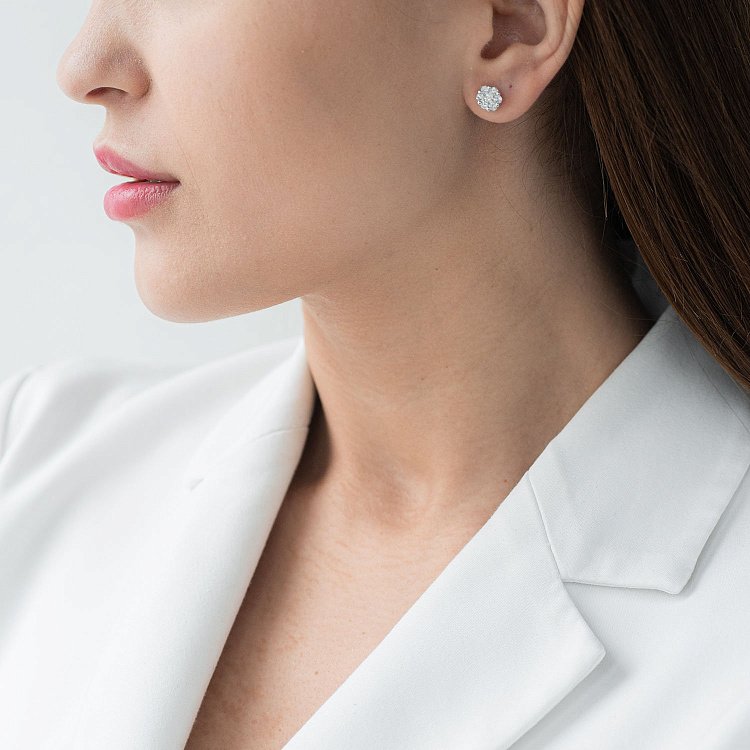 Золотые серьги-пусеты с бриллиантами сб0191са от ювелирного магазина Оникс - 1