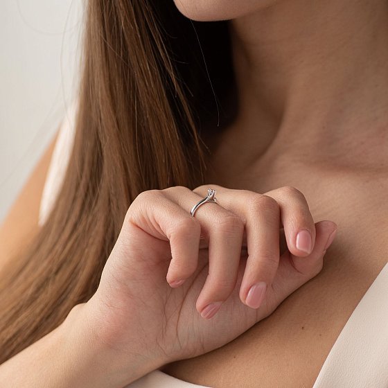 Золота заручальна каблучка (куб. циркон Swarovski) к06269 №4