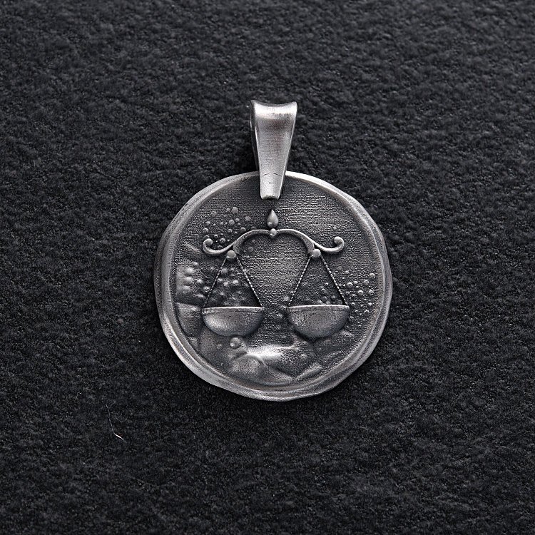 Срібний кулон "Знак зодіаку Терези" 133221терези від ювелірного магазину Онікс