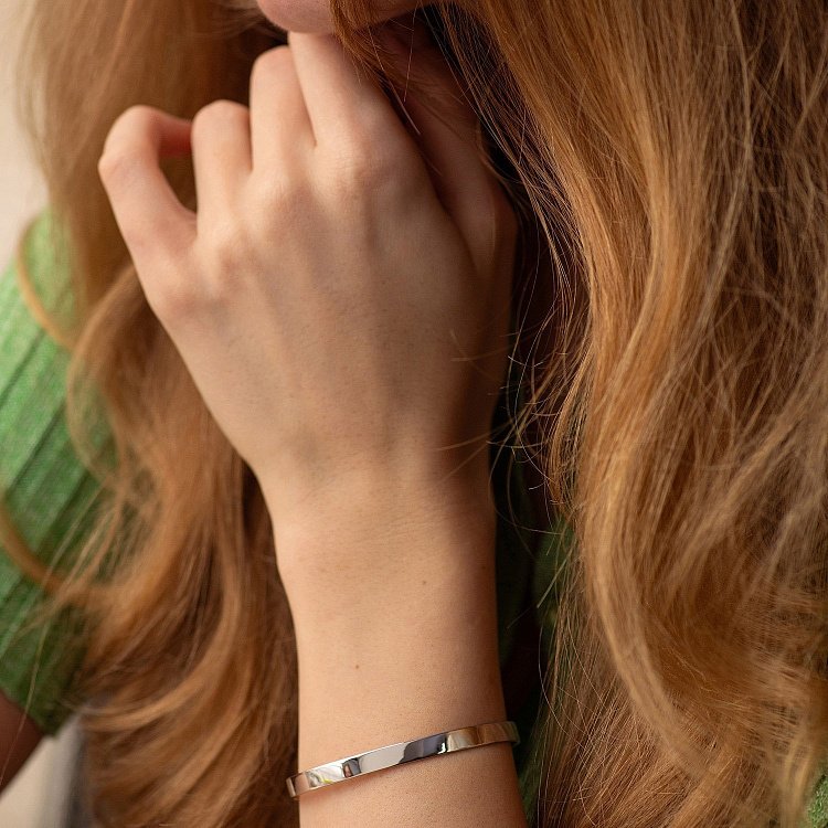 Жорсткий браслет у білому золоті (можливе гравіювання) б05412 від ювелірного магазину Онікс - 4