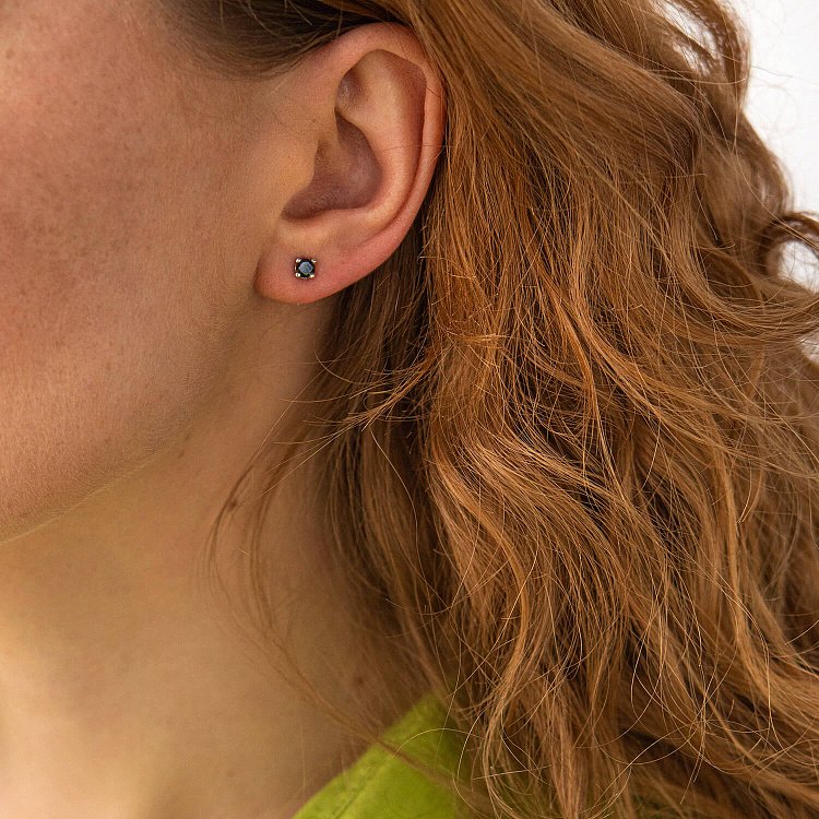 Золоті сережки - пусети з чорними діамантами сб0443y від ювелірного магазину Онікс - 3