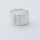 Серебряное кольцо с гравировкой "Скрипичный ключ" 112143с от ювелирного магазина Оникс
