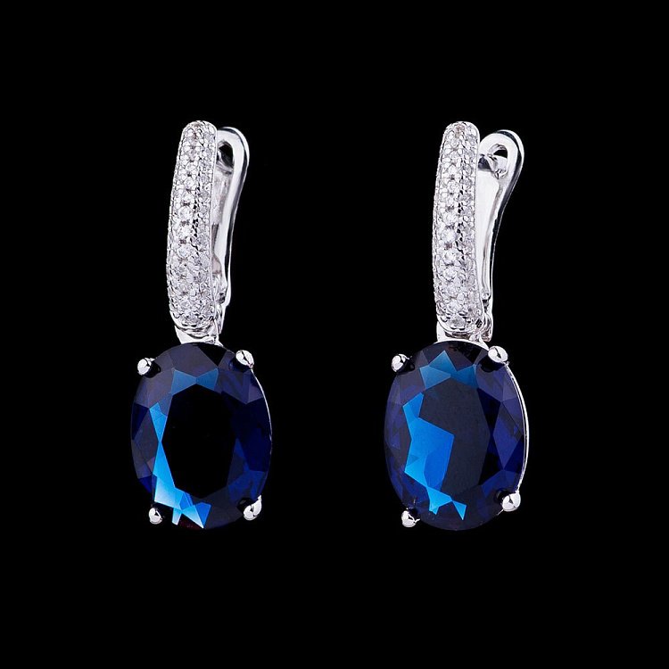 Срібні сережки з фіанітами 122007 від ювелірного магазину Онікс - 1