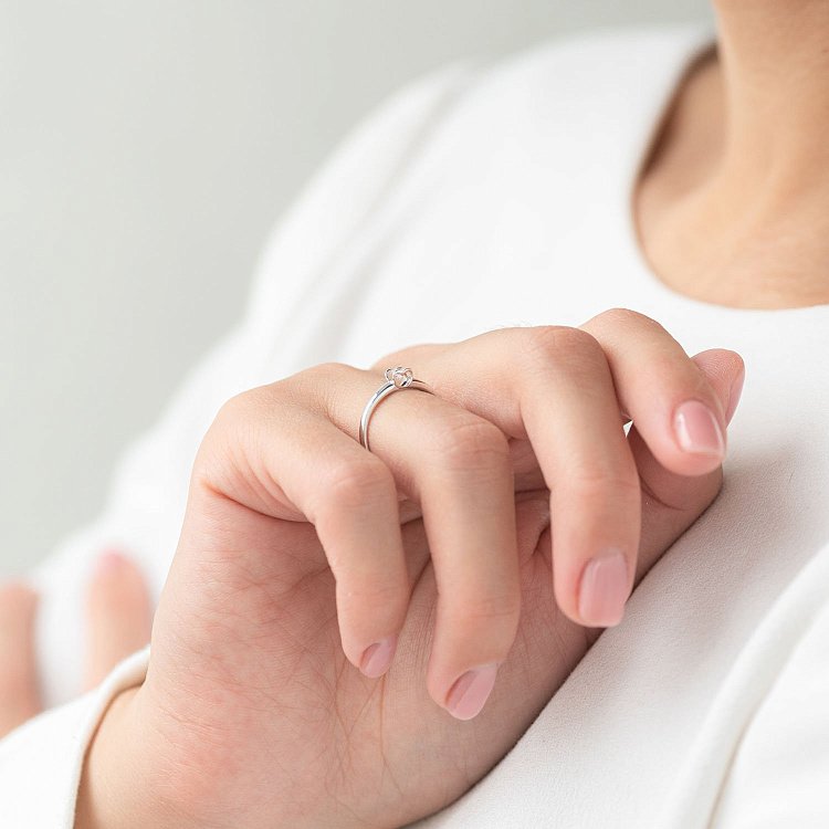 Помолвочное кольцо в белом золоте (фианит) к05879 от ювелирного магазина Оникс - 3