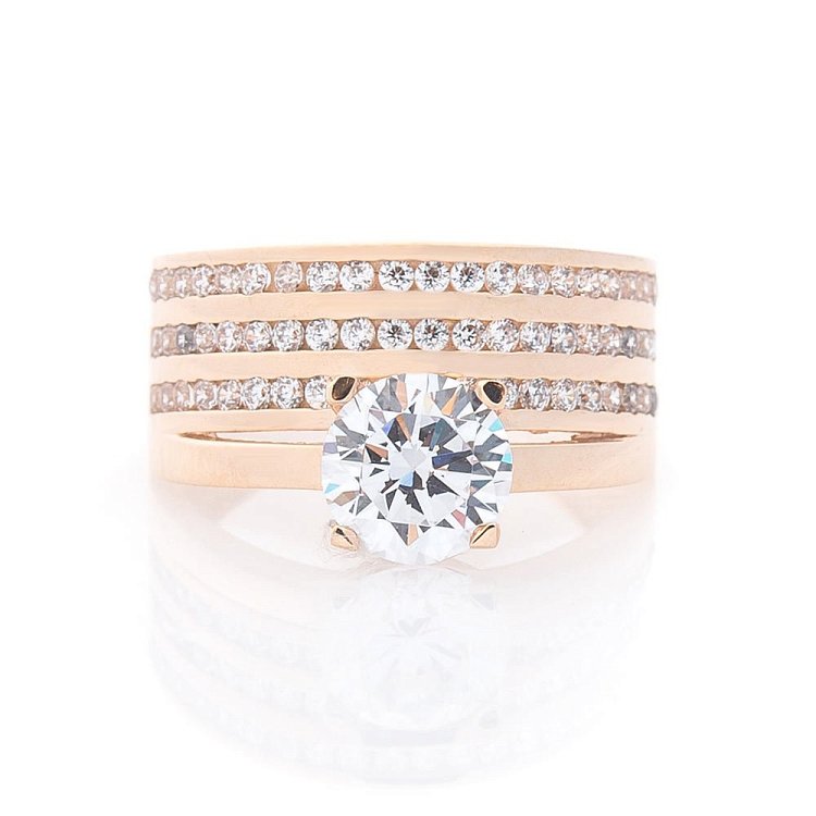 Золотое кольцо с фианитами к05356 от ювелирного магазина Оникс - 1