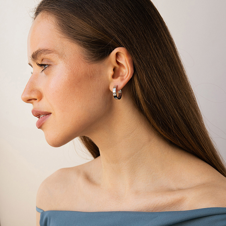 Золоті сережки- кільця "Love" з фіанітами с09361 від ювелірного магазину Онікс - 1