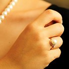 Золотое кольцо с культ. пресн. жемчугом к03217 от ювелирного магазина Оникс - 2