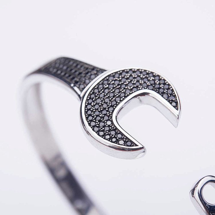 Срібний браслет "Гучний ключ" з фіанітами 14949 від ювелірного магазину Онікс - 2