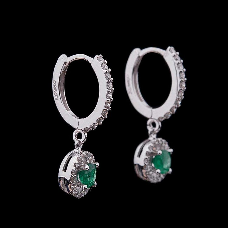 Золоті сережки з діамантами і смарагдами LDE0523-p від ювелірного магазину Онікс