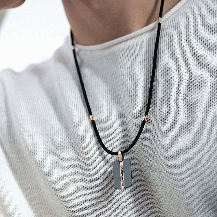 Золотой жетон "Ukraine" (цирконий) 503-00001/1 от ювелирного магазина Оникс - 1