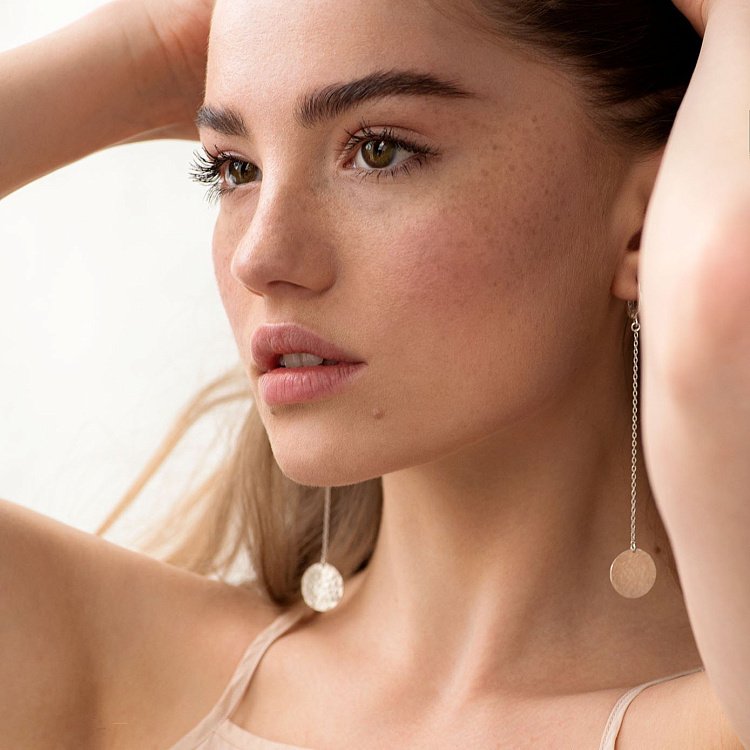 Серебряные серьги "Солнечные зайчики" 122694 от ювелирного магазина Оникс - 2