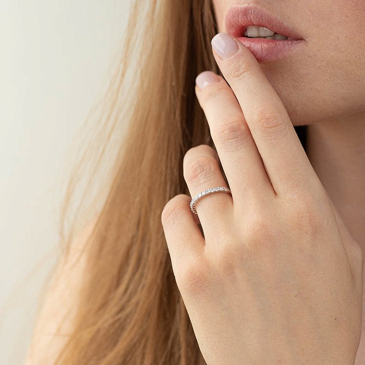 Золотое кольцо с бриллиантами к100034 от ювелирного магазина Оникс - 2