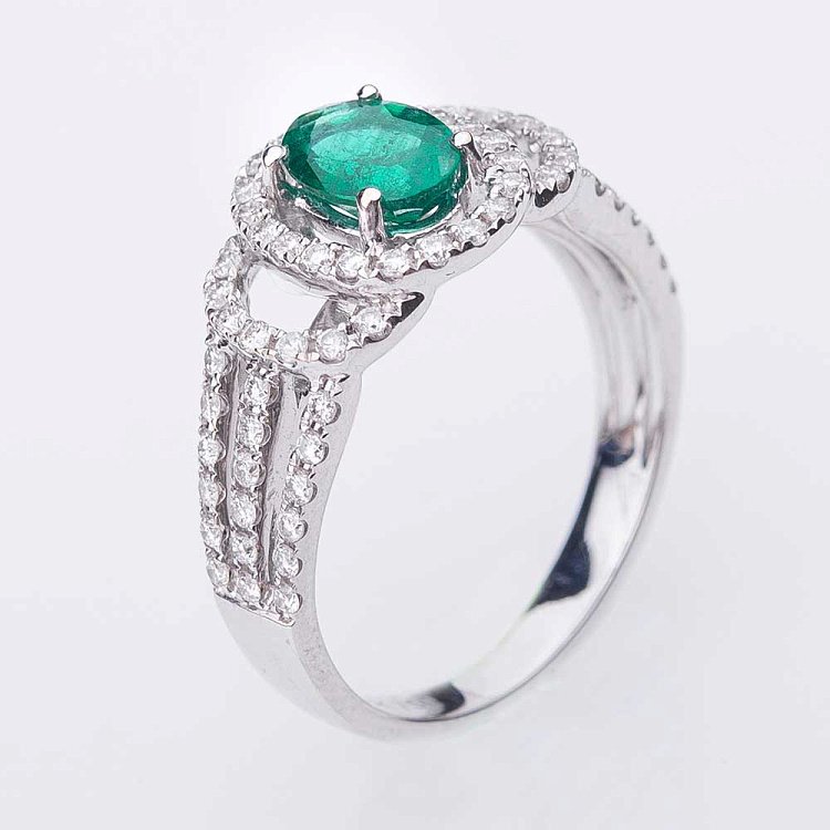 Помолвочное кольцо с бриллиантами и изумрудом doubk458 от ювелирного магазина Оникс