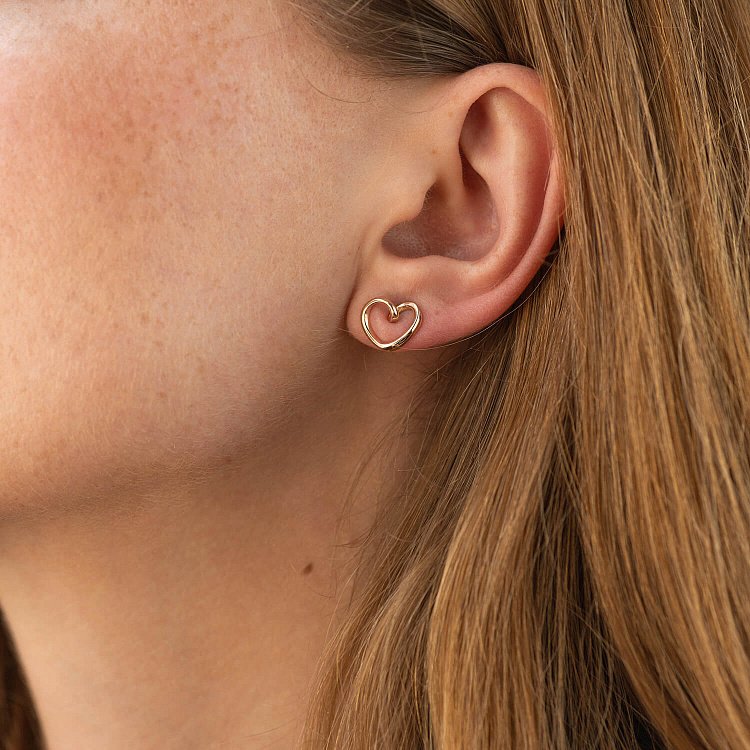 Сережки - пусети "Сердечки" у червоному золоті с09068 від ювелірного магазину Онікс - 1