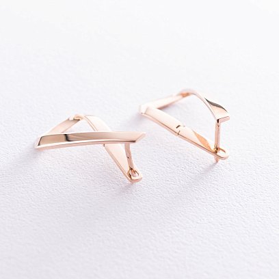 Золотые серьги на английской застежке с07028 №3