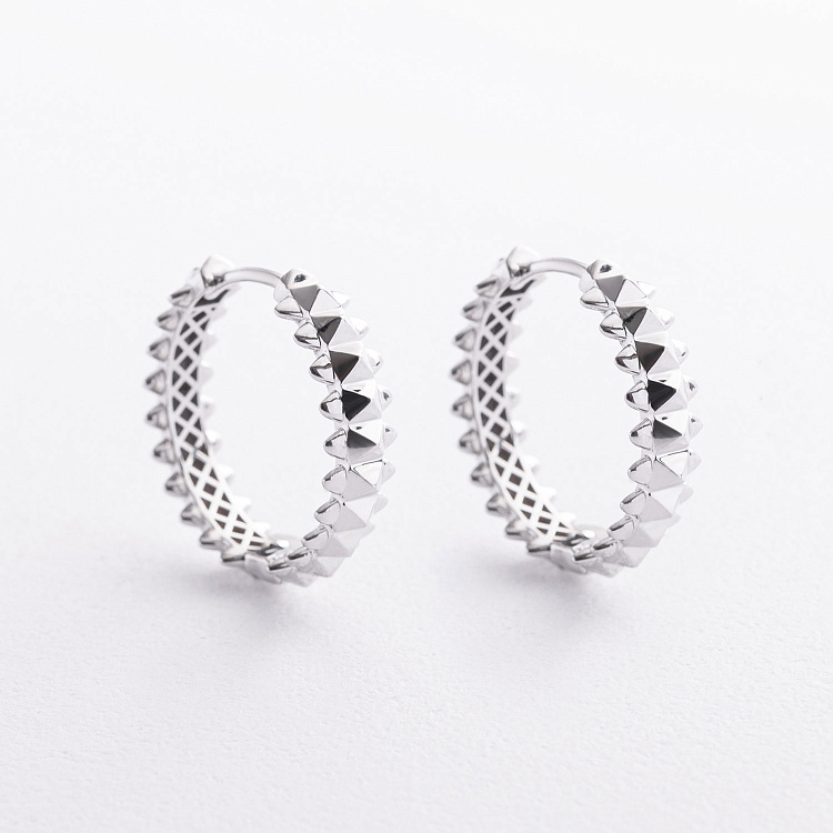 Сережки - кільця в білому золоті с09331 від ювелірного магазину Онікс