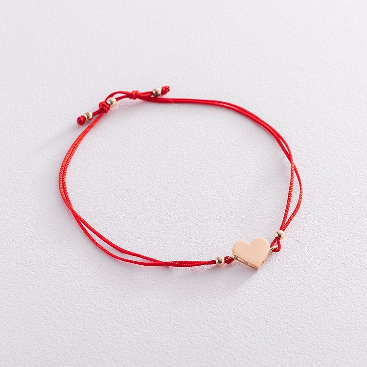 Браслет с красной нитью "Сердце" б04207 Браслет с красной нитью "Сердце" б04207 от ювелирного магазина Оникс