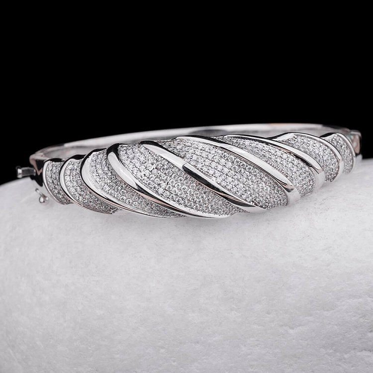 Жіночий браслет з фіанітами б00928 від ювелірного магазину Онікс - 2