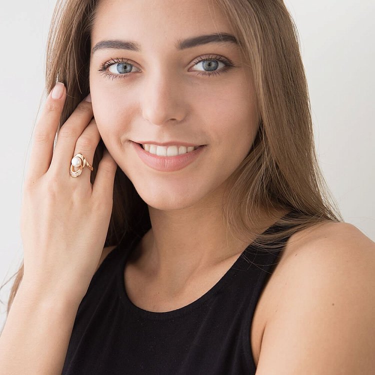 Кольцо с жемчугом и фианитами к00495 - 6 Кольцо с жемчугом и фианитами к00495 от ювелирного магазина Оникс - 6