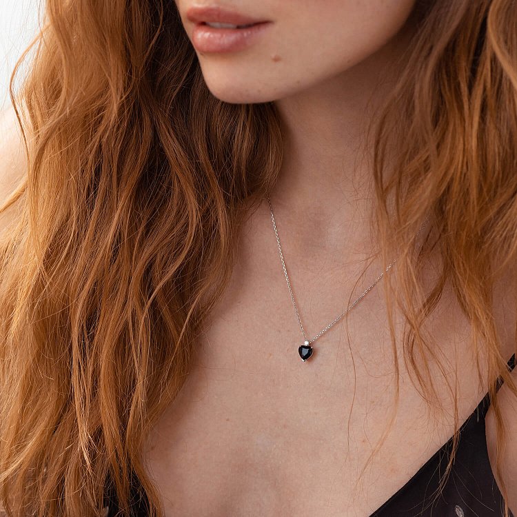 Золоте кольє "Серце" з сапфіром і діамантом 723551129 від ювелірного магазину Онікс - 4