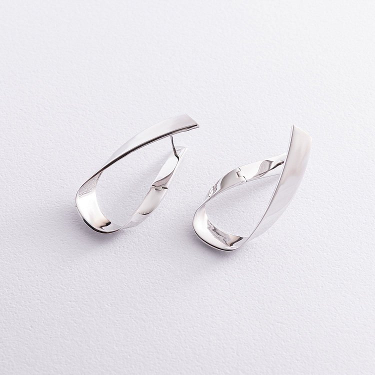 Сережки на англійській застібці (біле золото) с07531 від ювелірного магазину Онікс