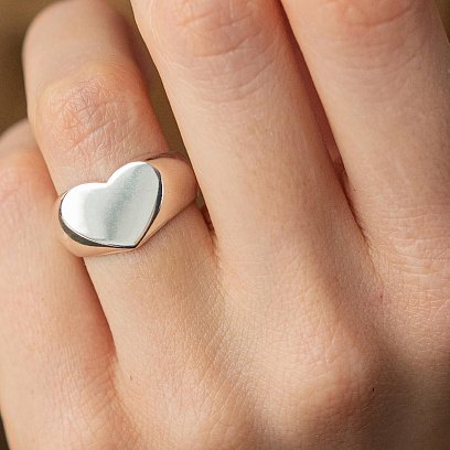 Серебряная печатка "Сердечко" (возможна гравировка) 112695 №8