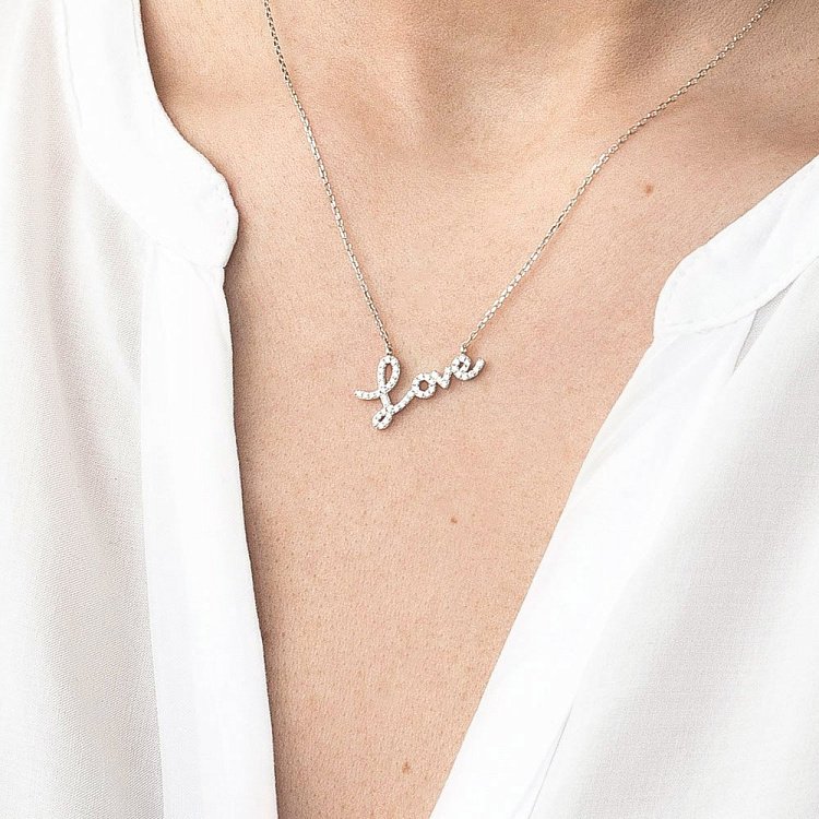 Серебряное колье "Love" с фианитами 18626 от ювелирного магазина Оникс - 3