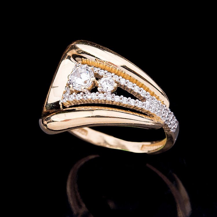 Золота каблучка "Гітара" з фіанітами к03973 від ювелірного магазину Онікс - 2