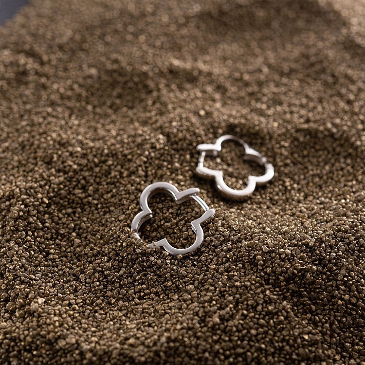 Серьги "Клевер" в серебре 122755 от ювелирного магазина Оникс - 9