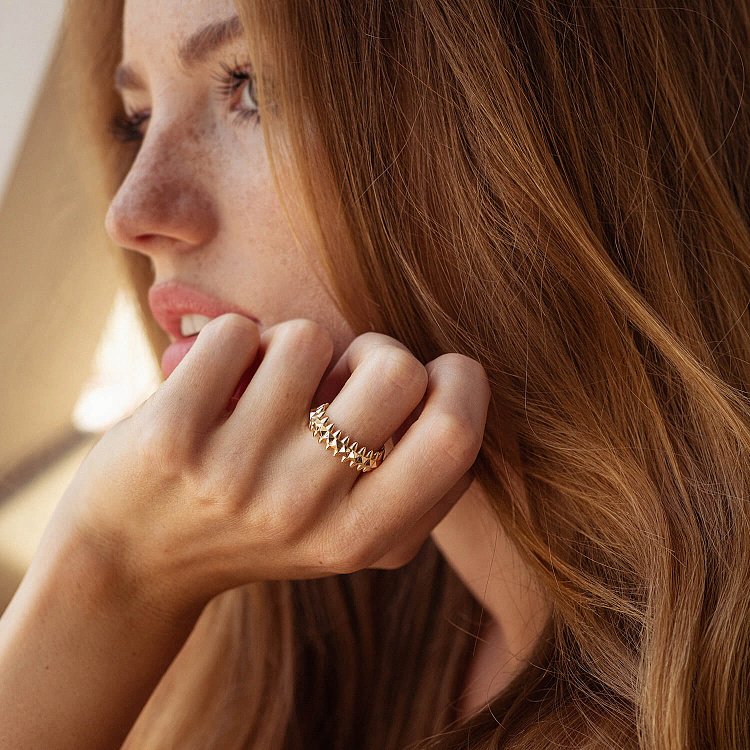 Каблучка в жовтому золоті к07618 від ювелірного магазину Онікс - 1