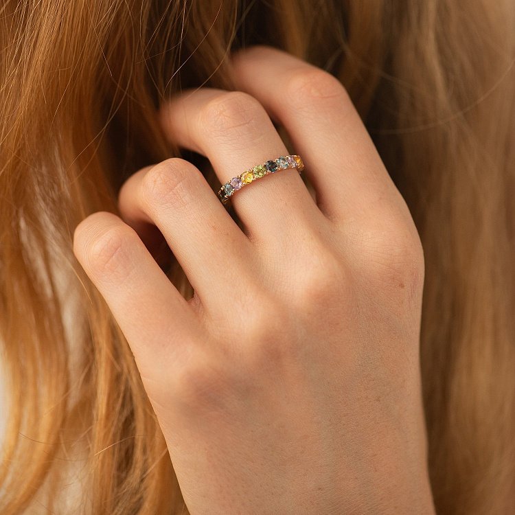 Золотое кольцо с дорожкой разноцветных натуральных камней к07526 от ювелирного магазина Оникс - 5