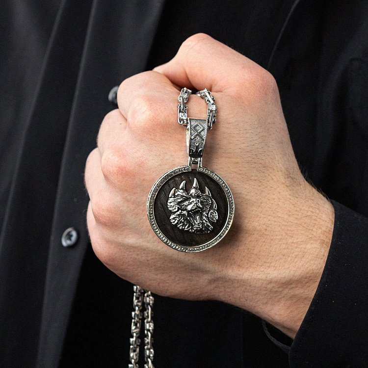 Серебряный кулон "Медведь" с эбеновым деревом и фианитами 947 от ювелирного магазина Оникс - 9