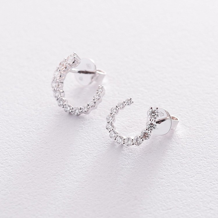 Золотые серьги-пусеты с бриллиантами сб0280ri от ювелирного магазина Оникс