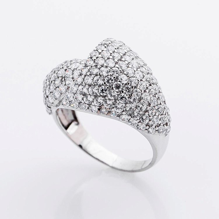 Золотое кольцо с фианитами к01381ж Золотое кольцо с фианитами к01381ж от ювелирного магазина Оникс