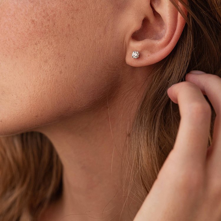 Золоті сережки - пусети "Сердечки" з діамантами сб0394 від ювелірного магазину Онікс - 7