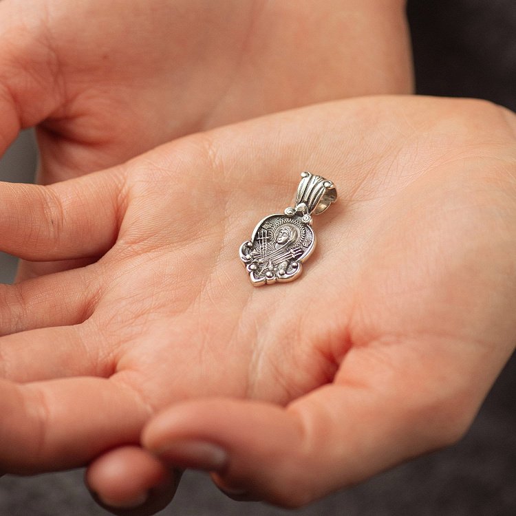 Срібна ладанка "Божа Матір Семистрільна" 133048 від ювелірного магазину Онікс - 2