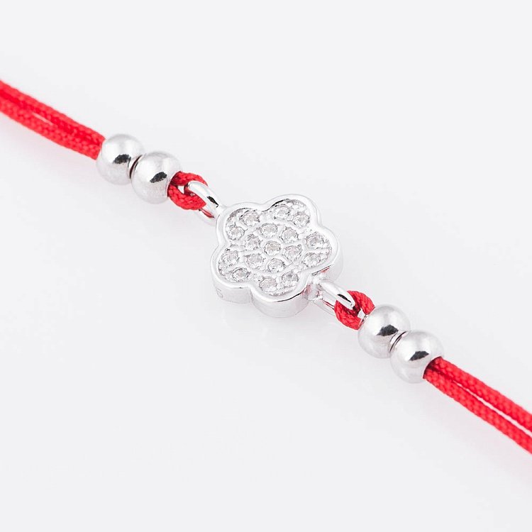 Браслет с красной нитью и цветочком 141159 от ювелирного магазина Оникс - 1