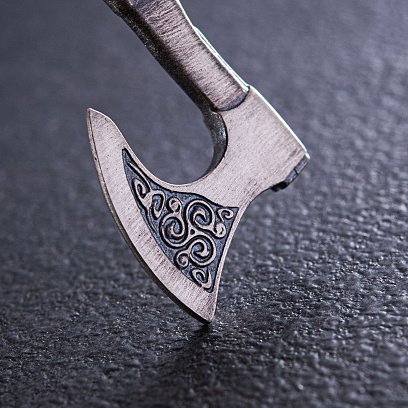 Срібний кулон "Секіра з трискеліоном" 133227 №5