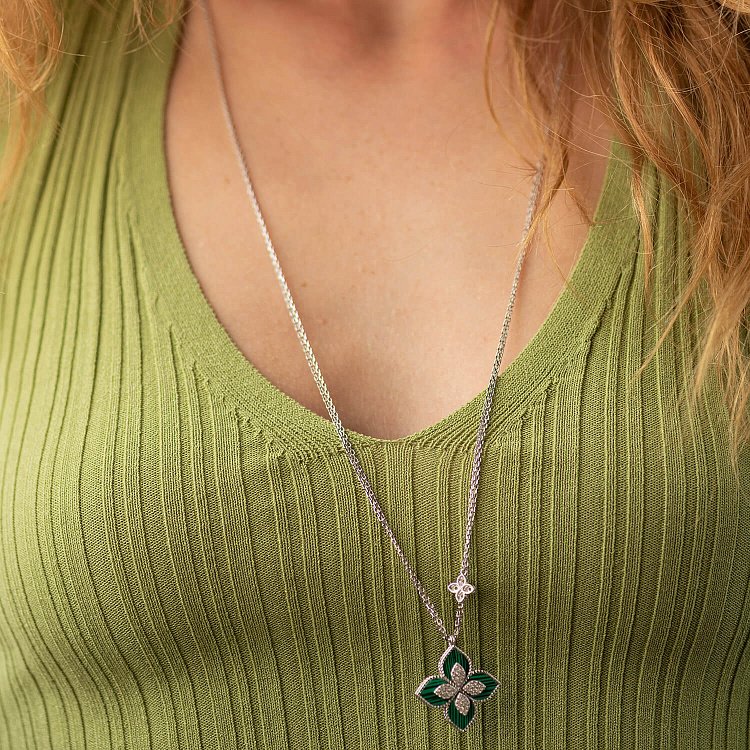 Срібне кольє "Конюшина" (синт. малахіт, фіаніти) 181231 від ювелірного магазину Онікс - 3