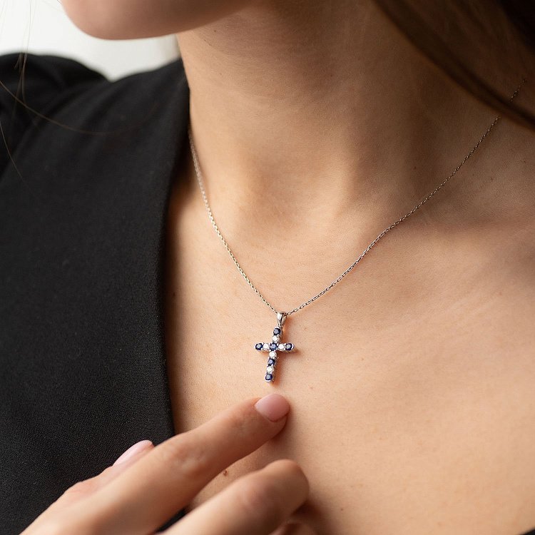 Золотий хрестик з сапфірами і діамантами п199 від ювелірного магазину Онікс - 3