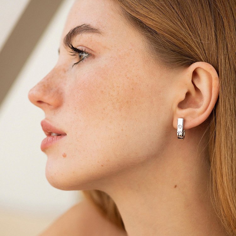 Золоті сережки "Ніжки немовляти" (фіаніти) с08647 від ювелірного магазину Онікс - 1