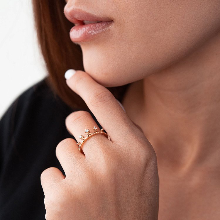 Золотое кольцо "Корона" (фианиты) к02909 от ювелирного магазина Оникс - 1