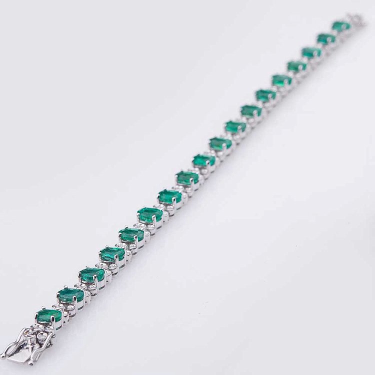 Золотой браслет с изумрудами и бриллиантами бр1697 от ювелирного магазина Оникс - 1