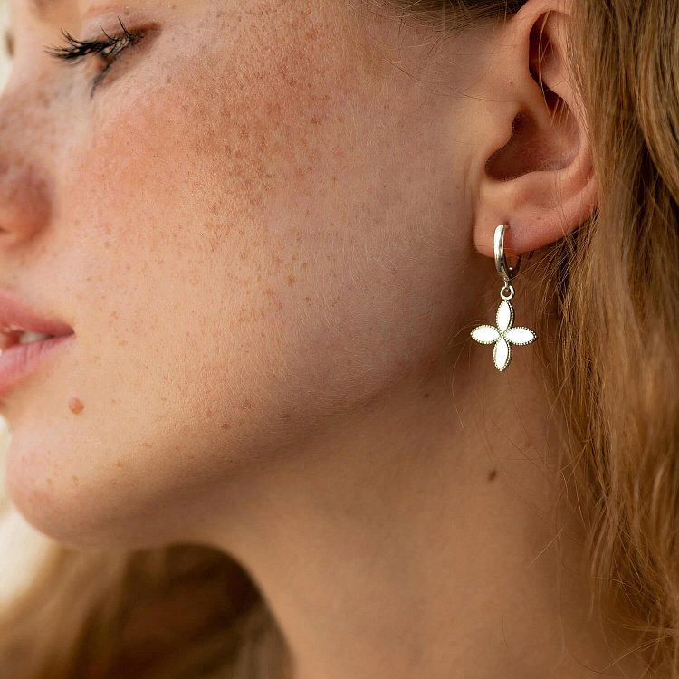 Срібні сережки "Конюшина" 122865 від ювелірного магазину Онікс - 4