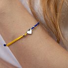 Браслет "Українське серце" у білому золоті (синя та жовта нитка) б05276 от ювелирного магазина Оникс - 3