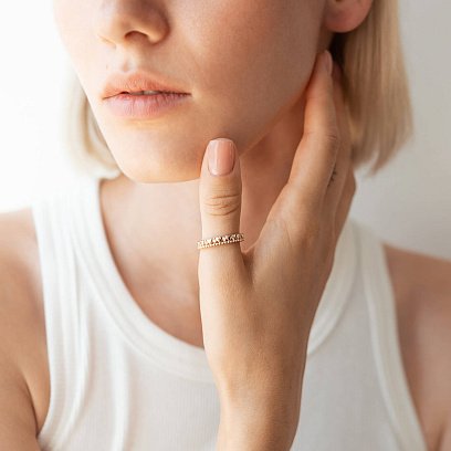 Золотое кольцо "Сердечки" с фианитами к07045 №6