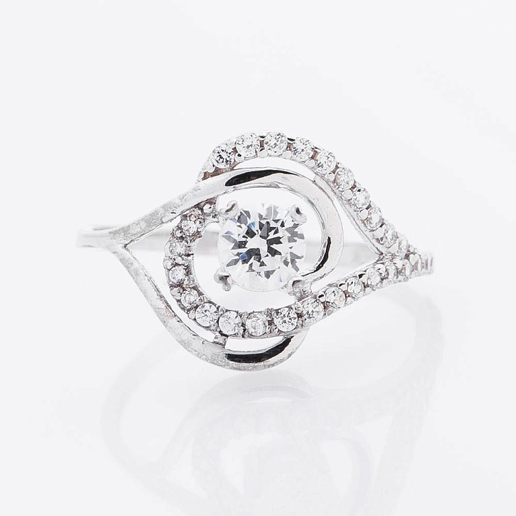 Золота каблучка (фіаніти) к01651жб від ювелірного магазину Онікс - 1