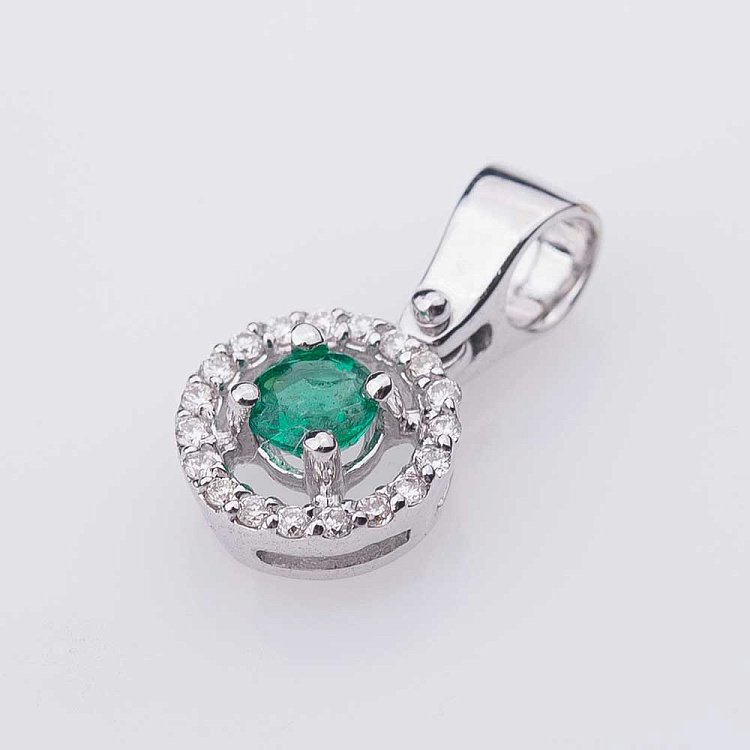 Золотая подвеска с бриллиантами и изумрудом LDP0340-p от ювелирного магазина Оникс