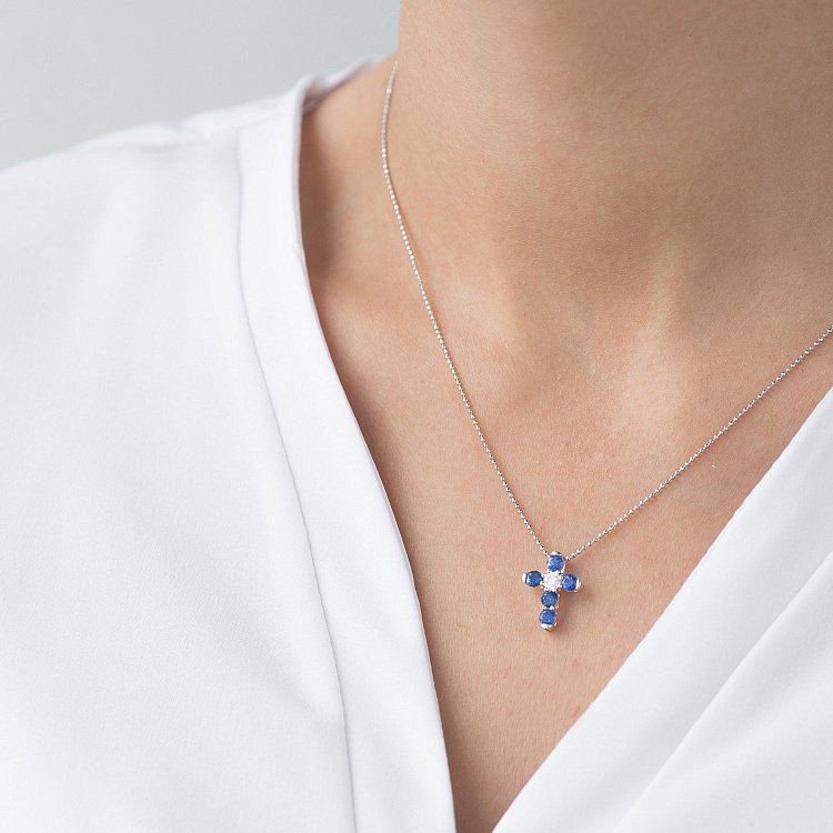 Золотой крестик (синий сапфир, бриллиант) пб0110lg от ювелирного магазина Оникс - 1